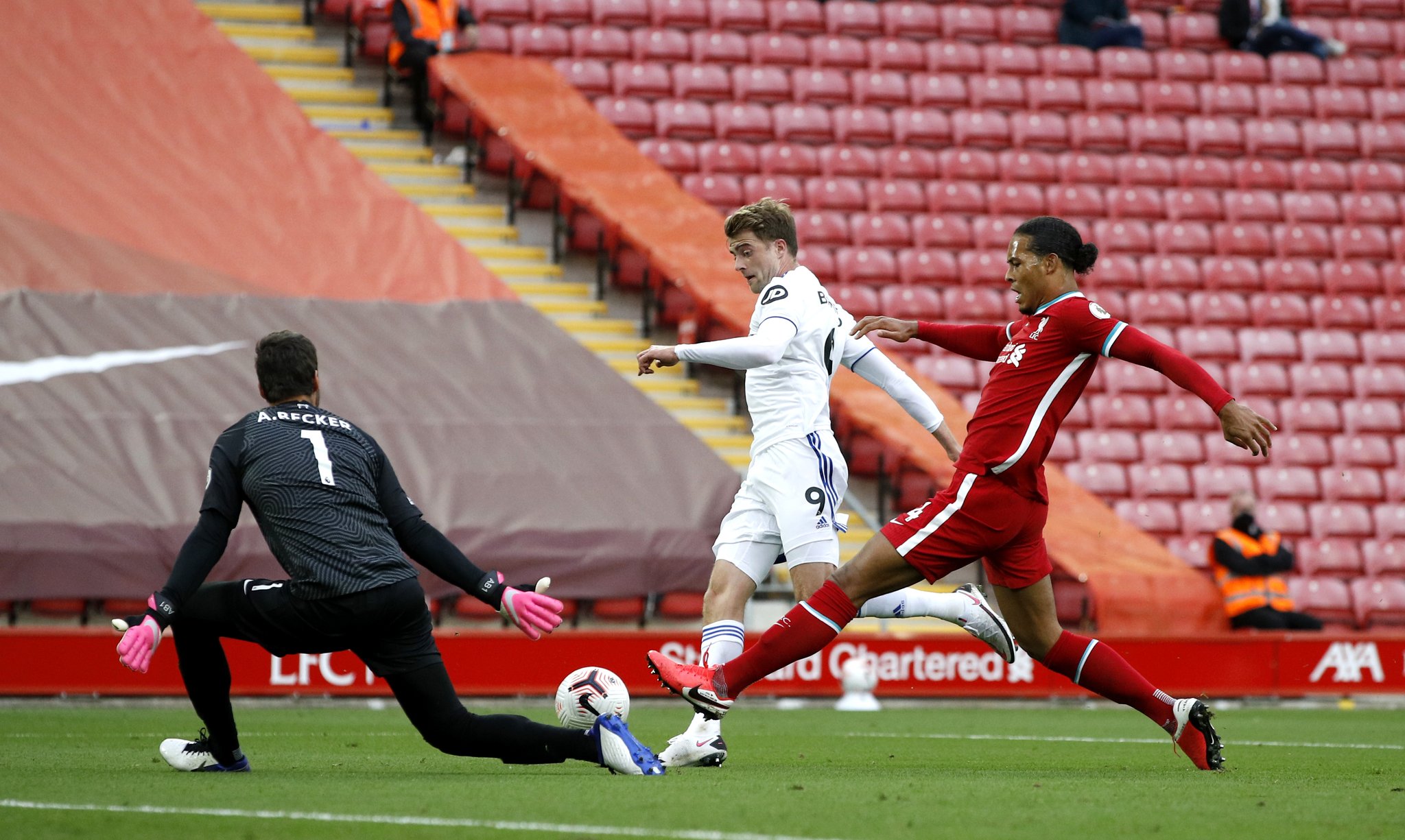 他凭借精准 他凭借精准